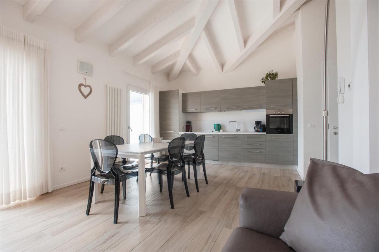 Terrazze Sul Garda Aparthotel Tenno Kültér fotó